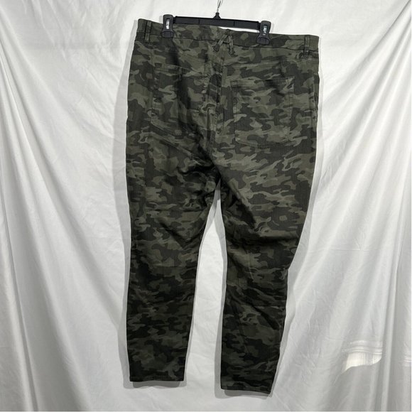 NEW‎ Good American [ Plus size 24 ] Good Waist Skinny Jeans in Camo Green - Picture 10 of 16